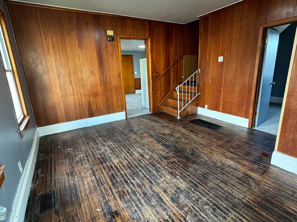 1st image of 110 Richardson Ave