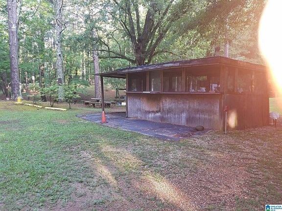 3rd image of 2675 Lola Cutoff Rd #1