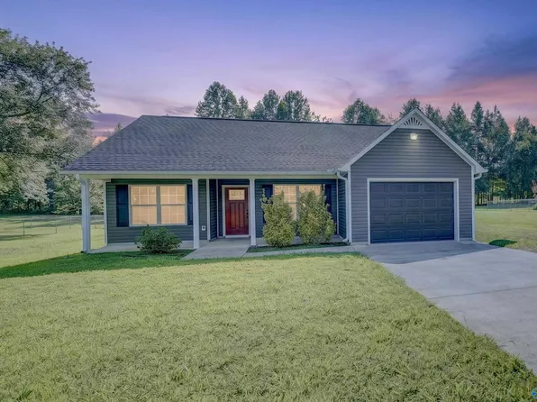 138 Quiet Ln, Hazel Green, AL 35750