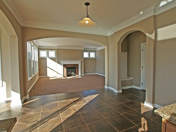 5th image of 304 Gelder Dr