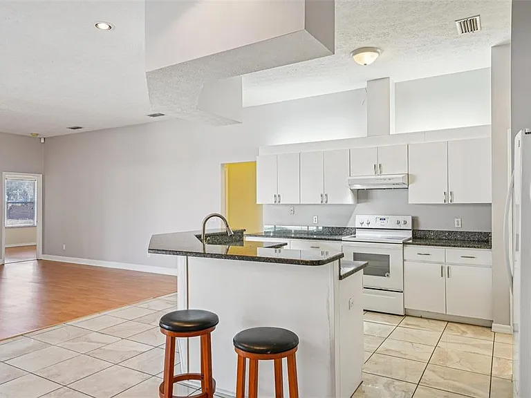 918 Academy Dr — Photo 23