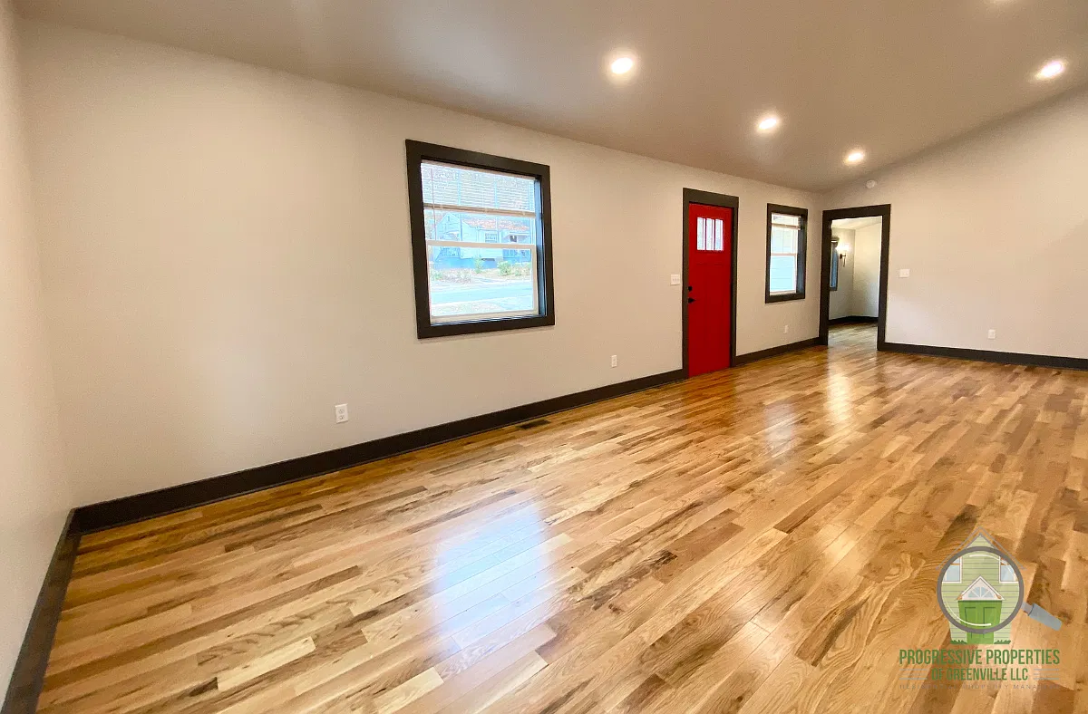 37 Prancer Avenue - 1 — Photo 4
