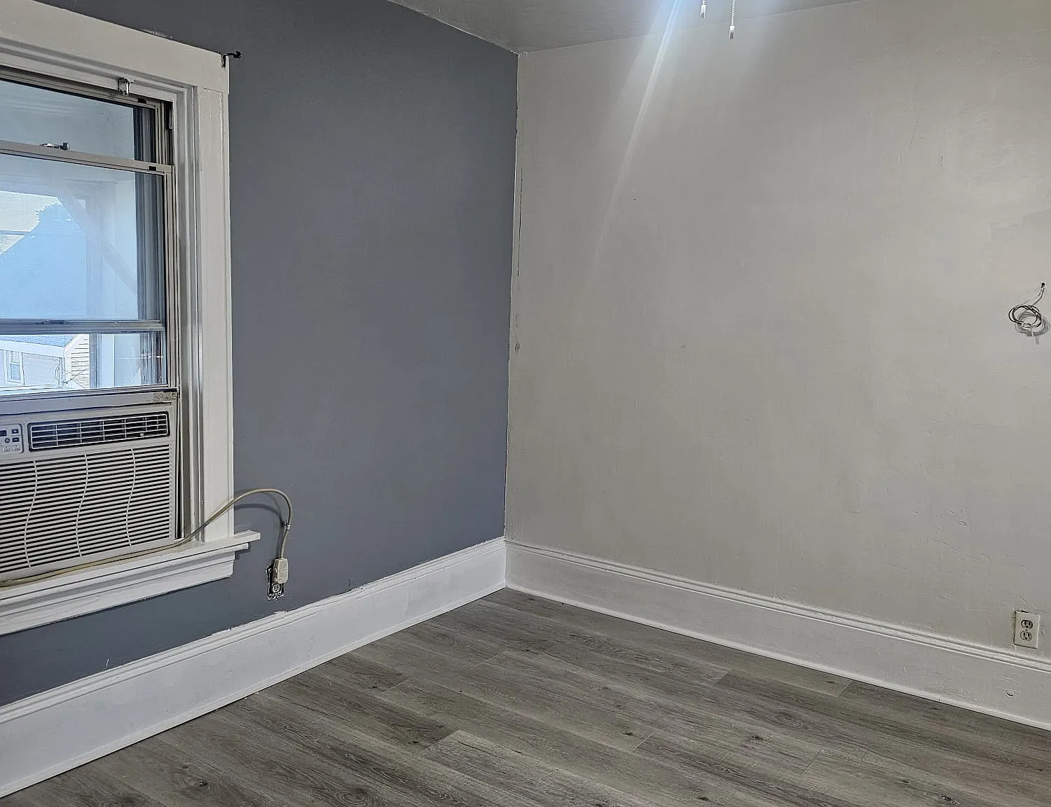 2 bed, 4569 sqft, $1,900 — Photo 4
