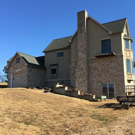 3rd image of 350 Kinser Park Ln