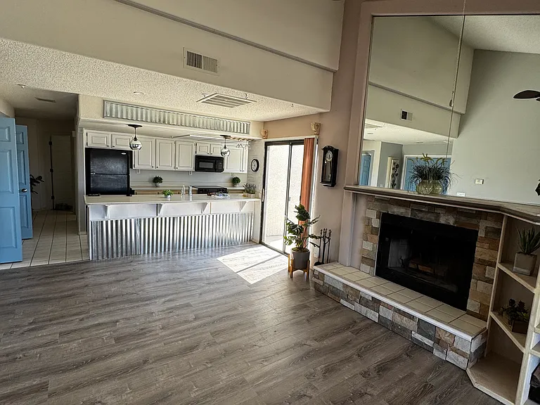 2022 Merrill Ln #3A — Photo 17