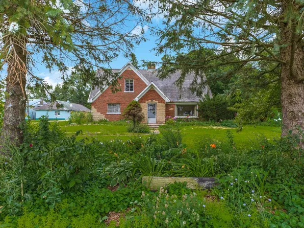 10664 E 1400 North Rd, Chenoa, IL 61726
