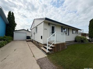 206 Third AVENUE S, Yorkton, SK S3N 1E8