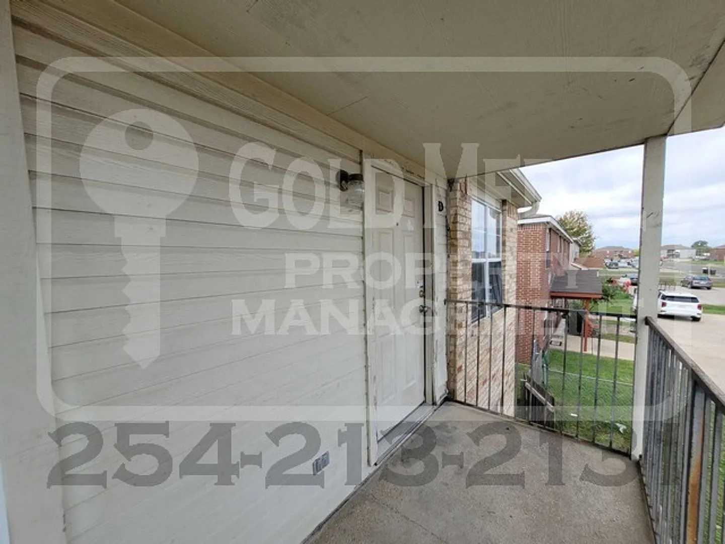 3308 Cantabrian Dr — Photo 2