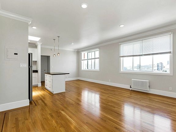 5th image of 1367 Hyde St #73