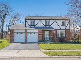 1981 Charmingfare St, Columbus, OH 43228