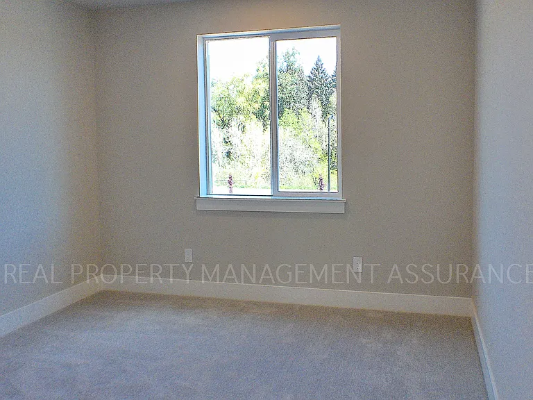 7365 SE Benedict St — Photo 31