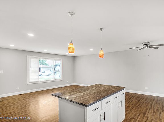 5th image of 1702 Carolina Dr