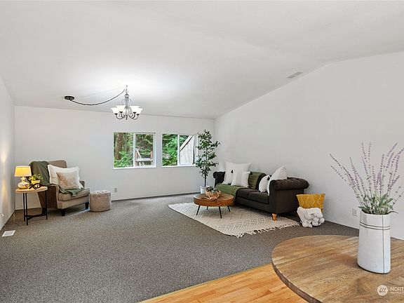 5th image of 2402 NE Old Belfair Hwy
