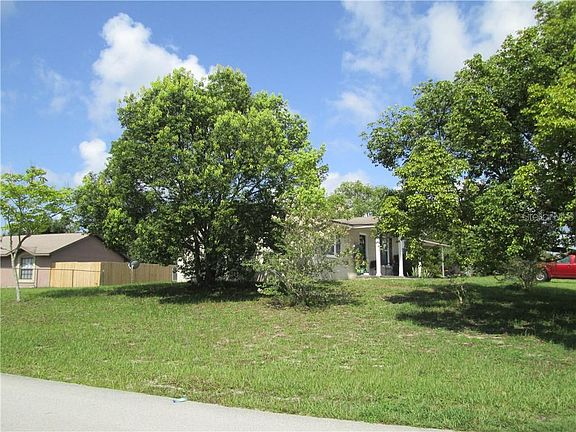 4th image of 3220 Newmark Dr