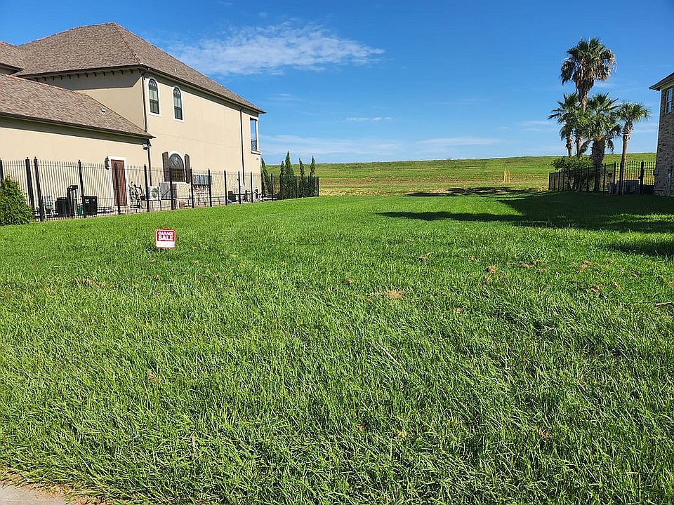 2nd image of Leeve Lot In Pl