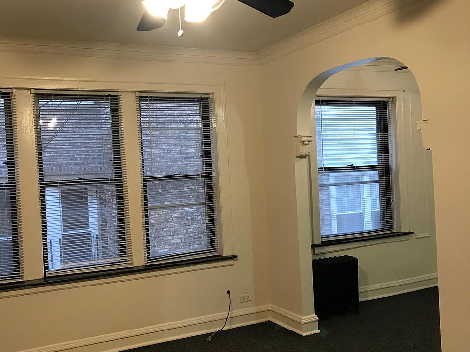 Apt 104 Living Room