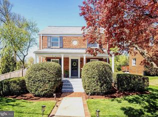 10002 Reddick Dr, Silver Spring, MD 20901