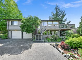 220 Bayside Pl, Bellingham, WA 98225