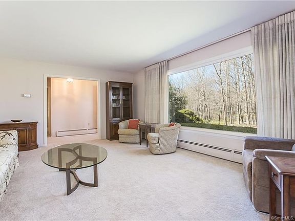 5th image of 104 Blackman Rd