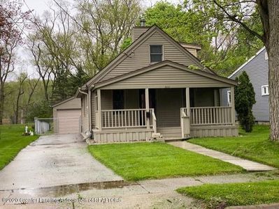 2111 Sunnyside Ave, Lansing, MI, 48910