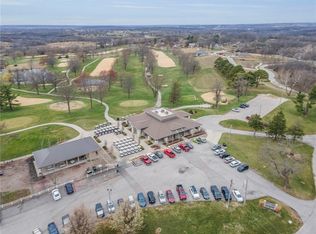 15 Driveway, Excelsior Springs, MO 64024