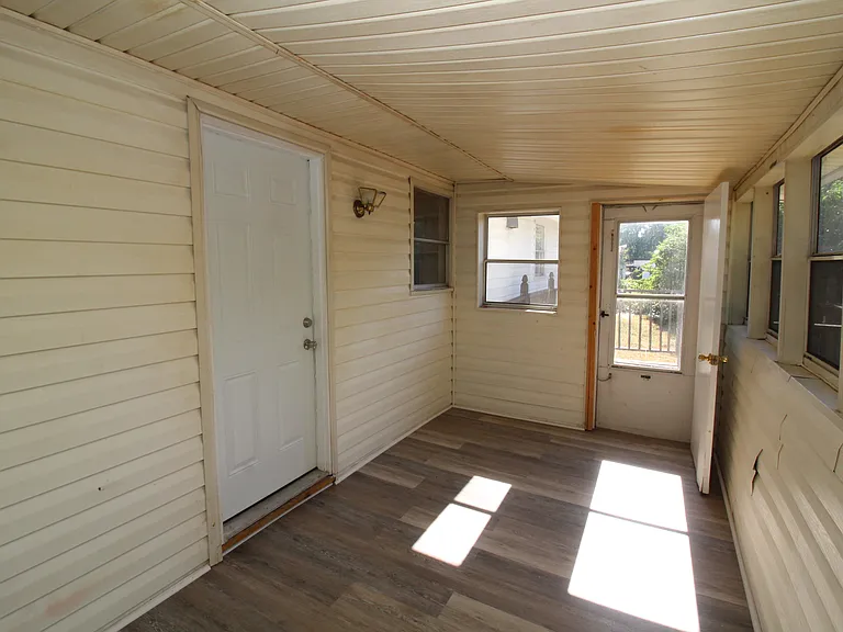 2720 Randleman Rd — Photo 27