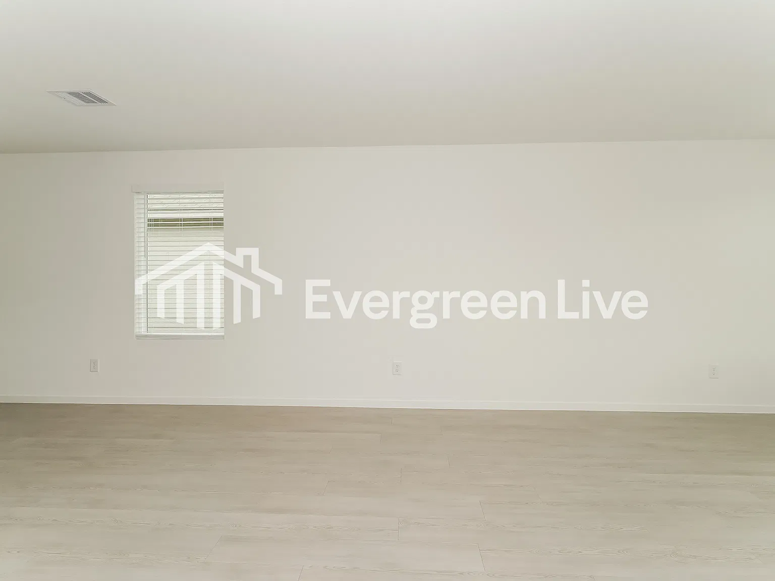 3 bed, 2.0 bath, 1409 sqft, $1,595 — Photo 3