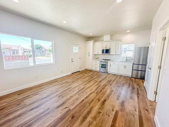 Kitchen/Living Room