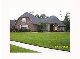 320 Shady View Ln, Covington, LA 70433
