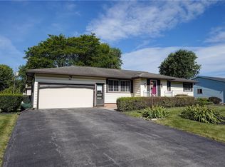 23 Capri Dr, Rochester, NY 14624