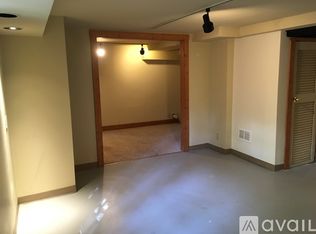 8411 Abbott Ln, Cary, IL 60013