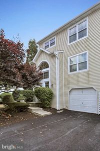 6183 Spring Knoll Dr, Harrisburg, PA, 17111