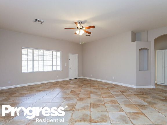 3rd image of 1913 E Cortez Dr