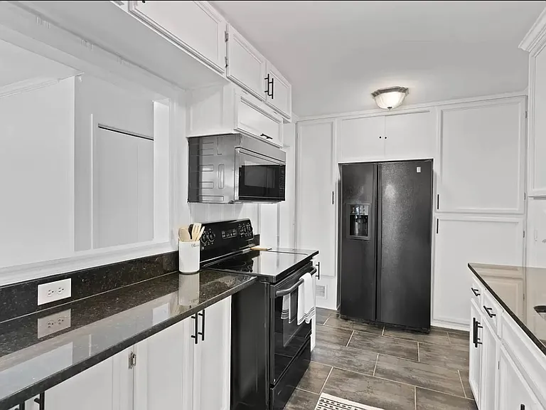 25 Riverview Ct — Photo 13