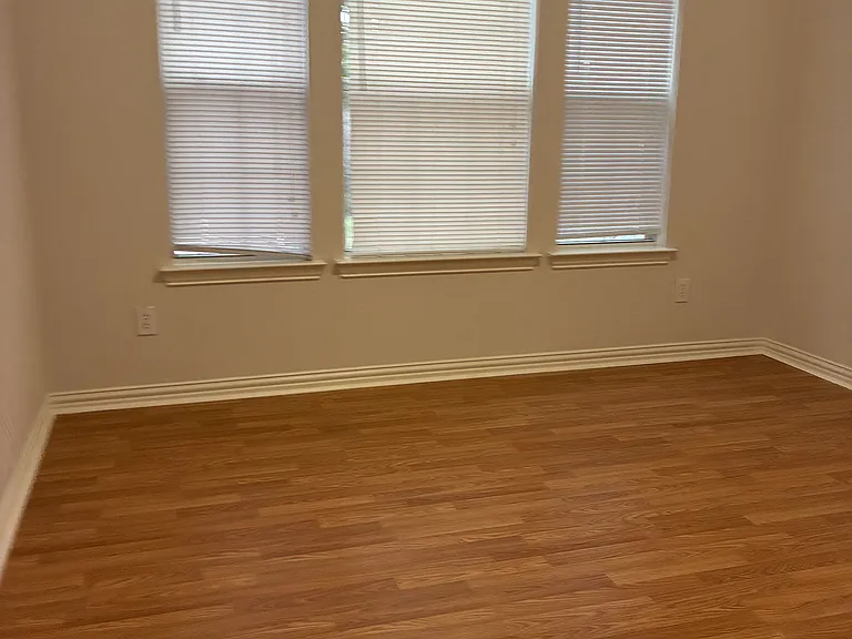 Upstairs Bedroom 2