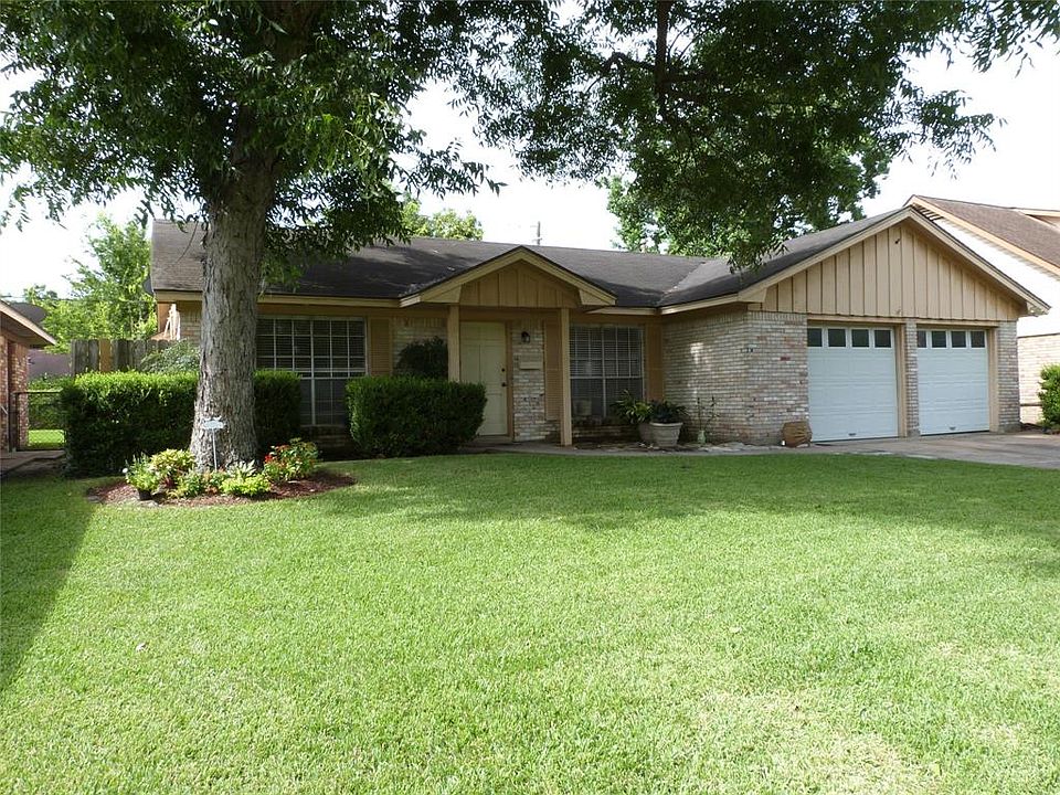 1st image of 310 Helen Dr