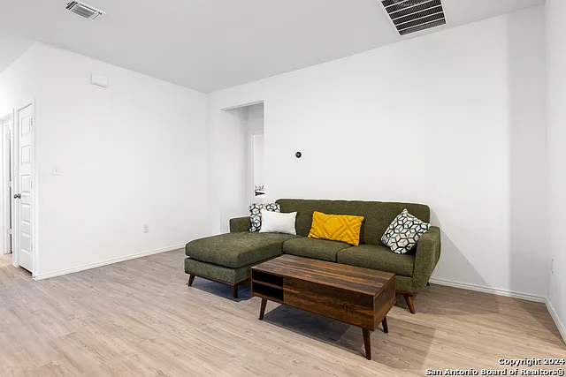 14666 Emerio Dr — Photo 9