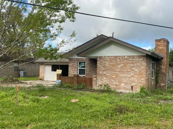 217 Sugar Cane Trce, Lake Jackson, TX 77566