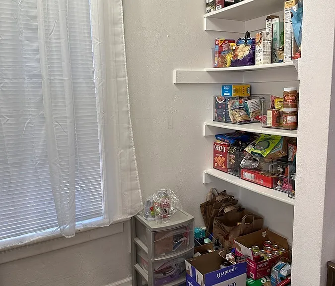 211 W Gilman St #1E — Photo 3