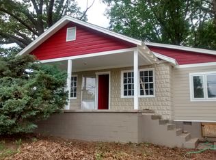 4 Hawk Hill Rd, Asheville, NC 28806