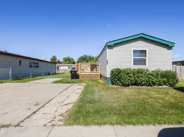 136 Delaware St, Bismarck, ND 58504