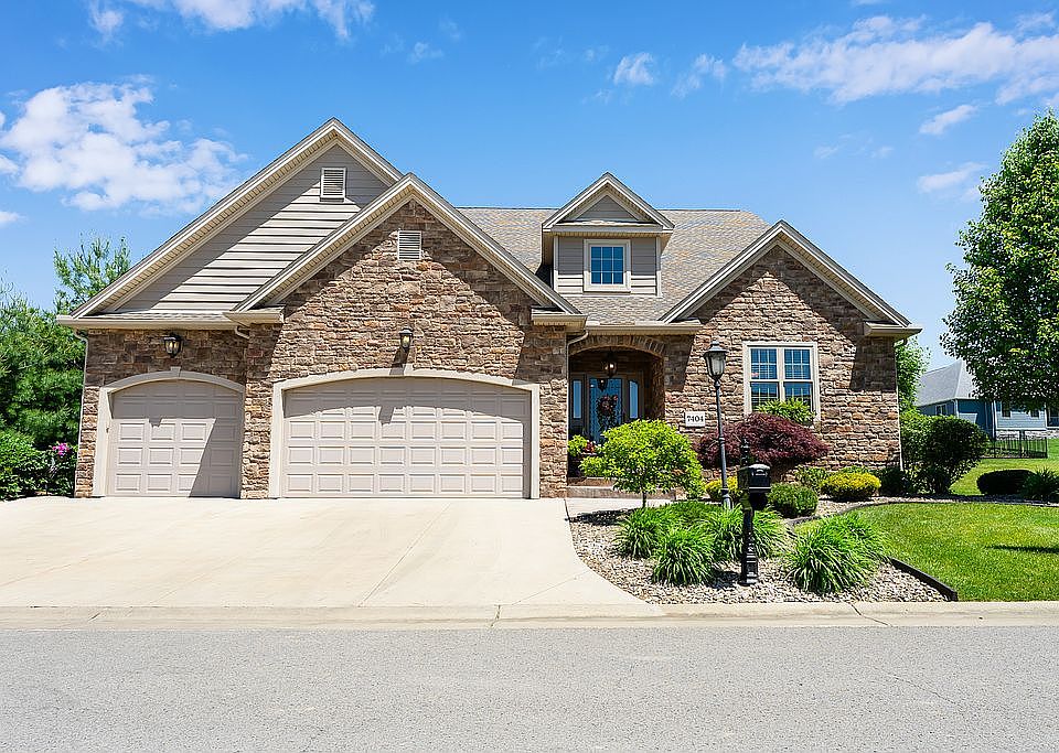 1st image of 7404 Drury Ln