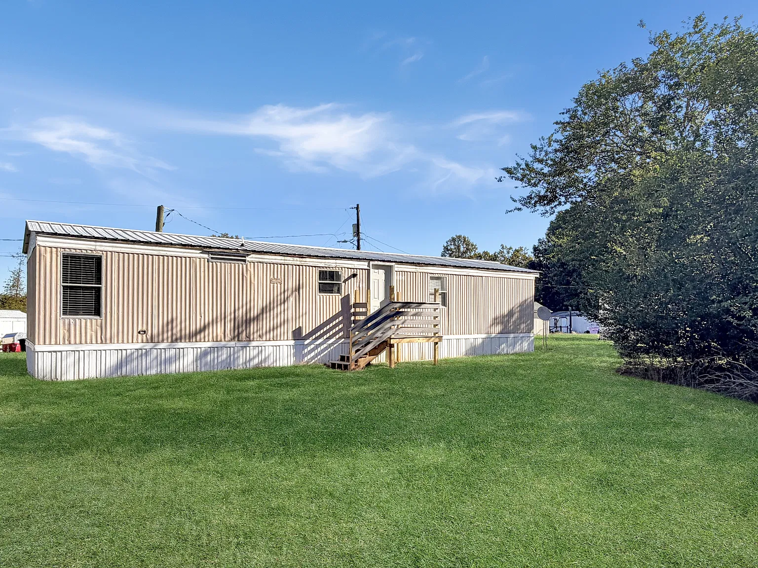 265 Millard Ln — Photo 2