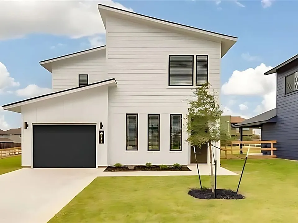 3014 Alpha Wolf Ct