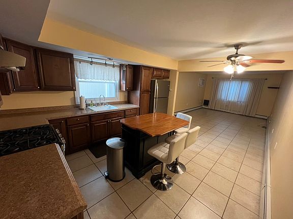 2nd image of 133 Whitman Ave Floor 2