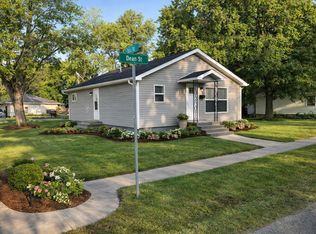 1328 Dean St, Centralia, IL