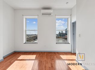 10-57 50th Ave #3F, Long Island City, NY 11101