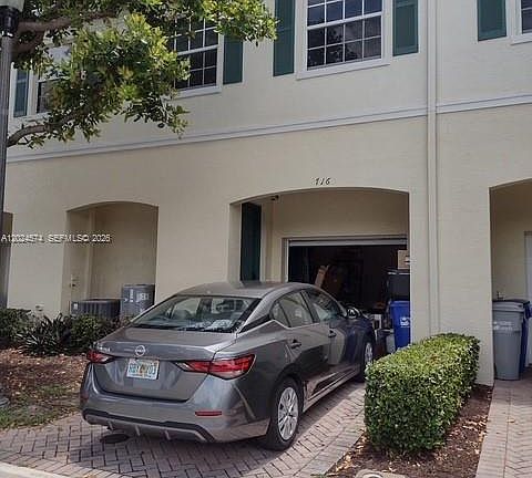 3rd image of 716 SW 2nd Way