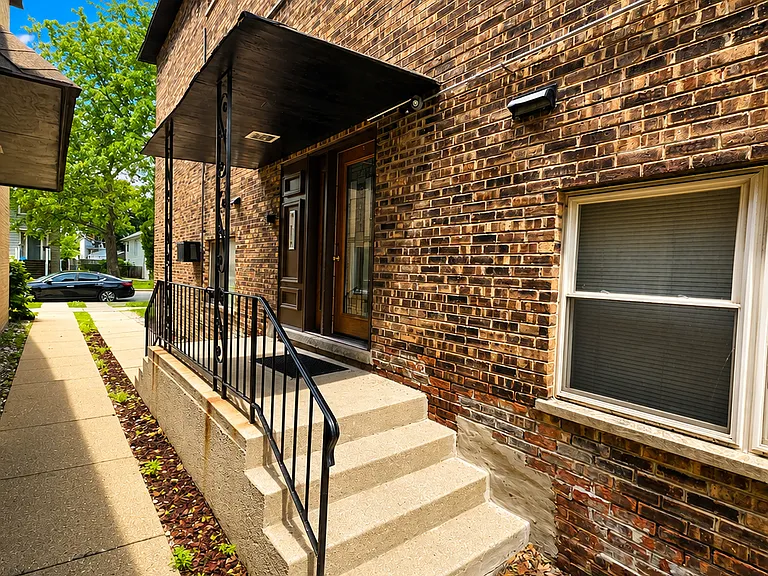 1124 Dunlop Ave #2C — Photo 34
