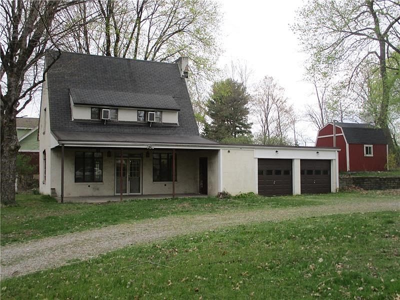 2nd image of 4830 King Rd